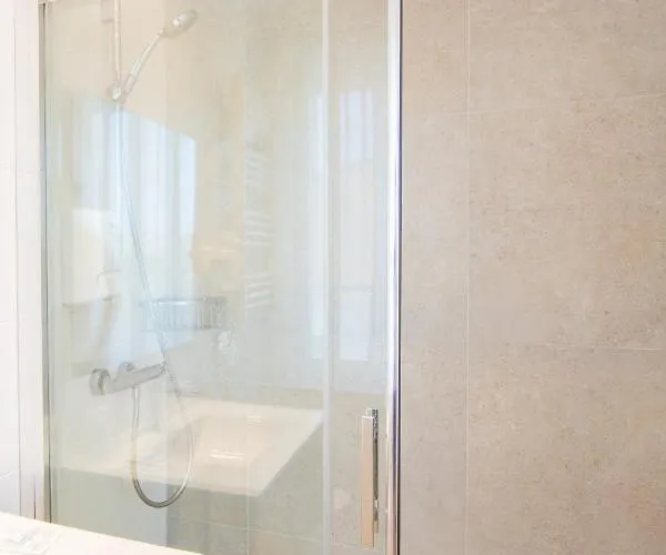 乌鲁梅阿河畔旅舍 3*